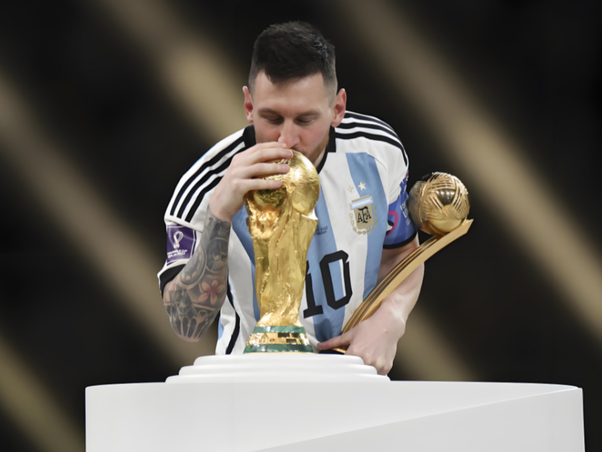 薪资曲线平 薪资曲线平